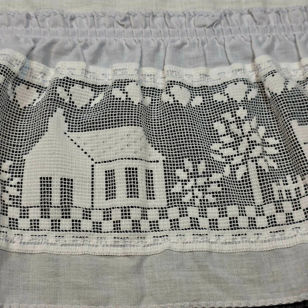 Vintage Set of 2 Country Cottage Lace Ruffled Curtain Valances Blue White USA